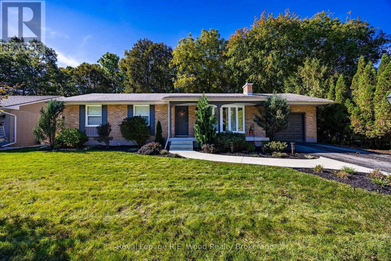 11 Eleanor Court, Tillsonburg, ON, N4G 2H3