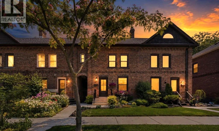 864 Monmouth Road