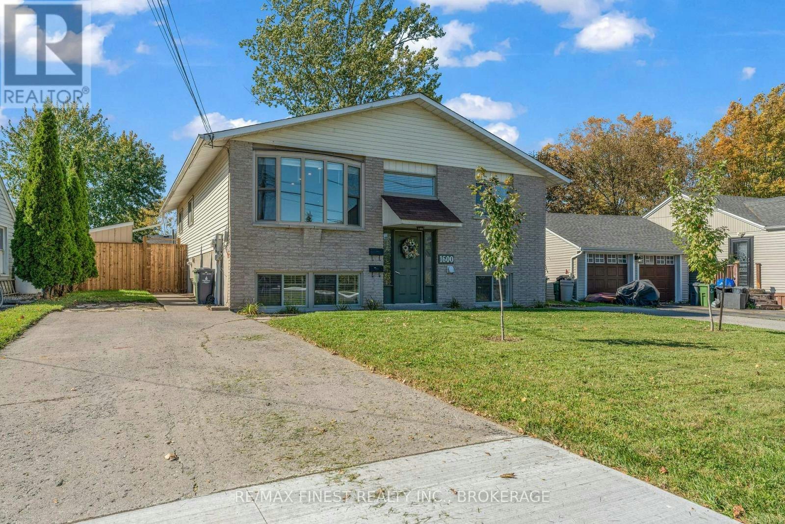 1600 Anne Street, Kingston, ON, K7M 5H7