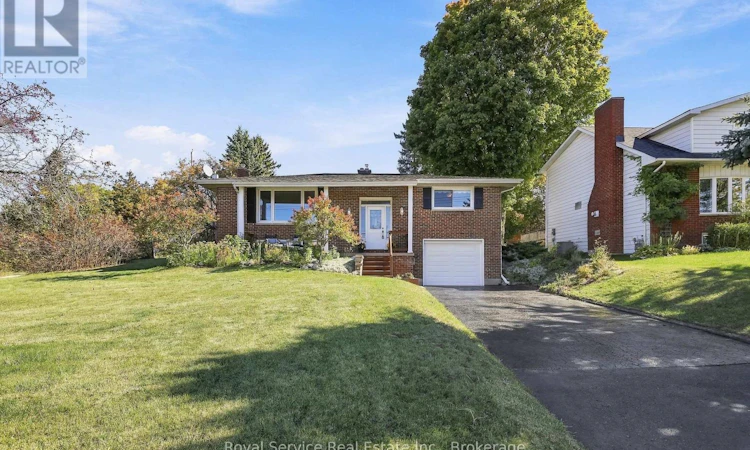 38 Burnham Avenue