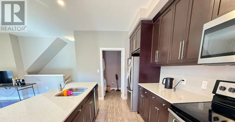 40-1960 Dalmagarry Road, London, ON, N6G 0T8 - 9