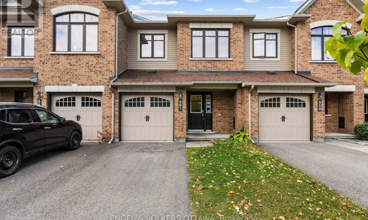 561 Petrichor Crescent