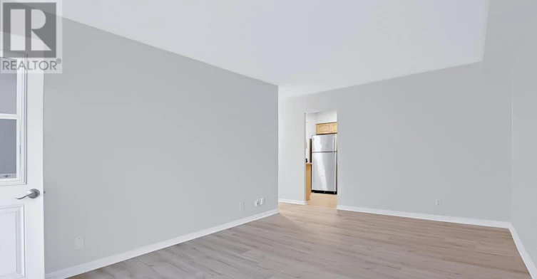203 158a Mcarthur Avenue, Ottawa, ON, K1L 7E7 - 9