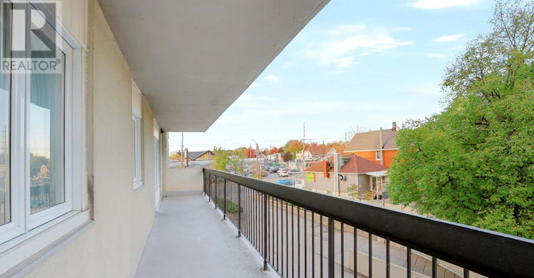 203 158a Mcarthur Avenue, Ottawa, ON, K1L 7E7 - 13