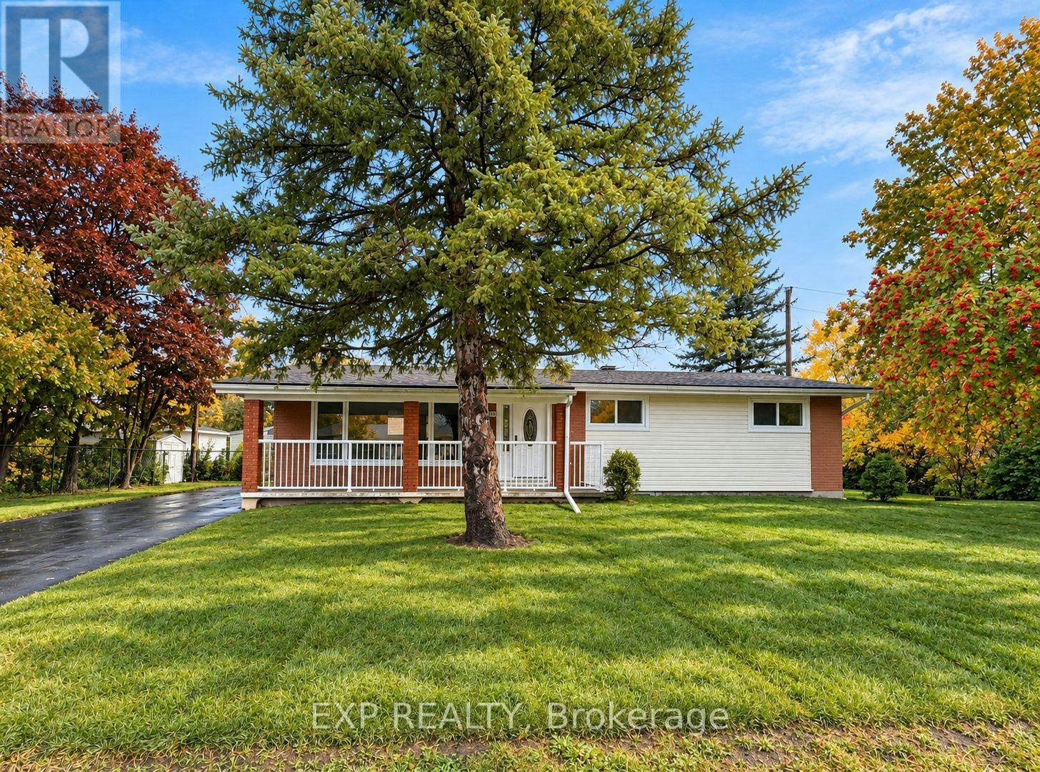 1136 Deer Park Road, Ottawa, ON, K2E 6H1