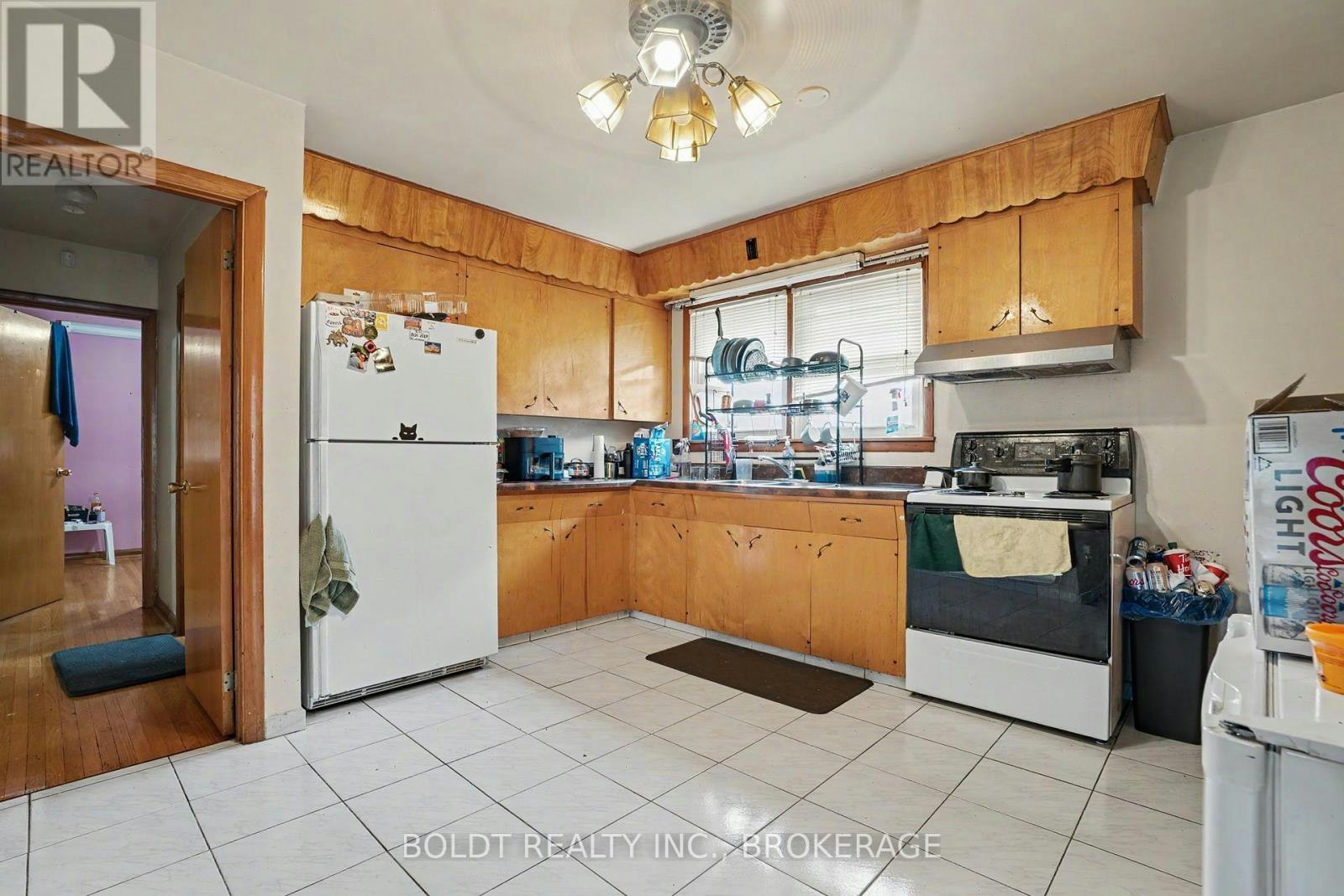 5568 Drummond Road, Niagara Falls, ON, L2G 4L3 - 3