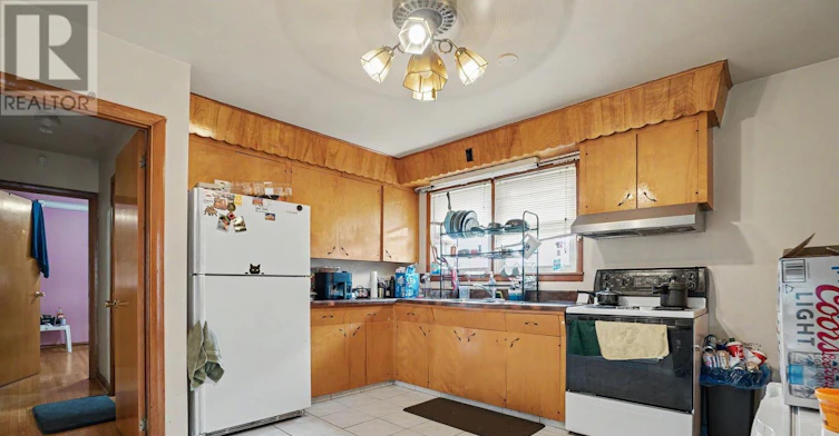 5568 Drummond Road, Niagara Falls, ON, L2G 4L3 - 3