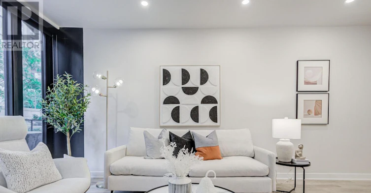 TH05-55 Charles Street E, Toronto, ON, M4Y 0J1 - 6