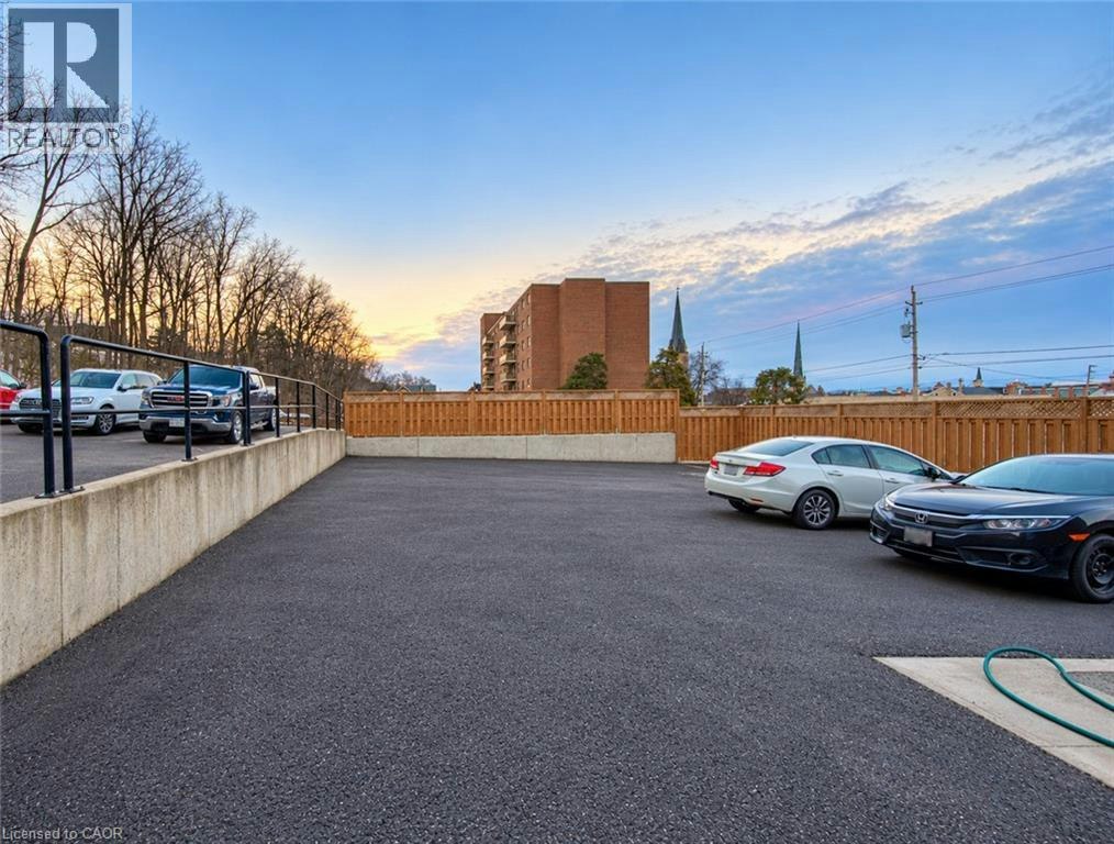 1-22 St Andrews Street, Cambridge, ON, N1S 1M4 - 14