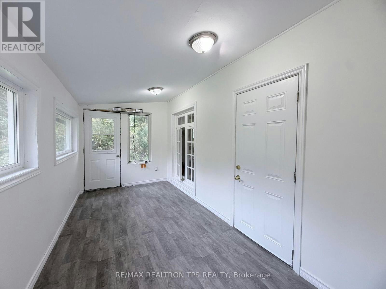 3-54 Lawson Road, Clarington, ON, L1E 2K3 - 2