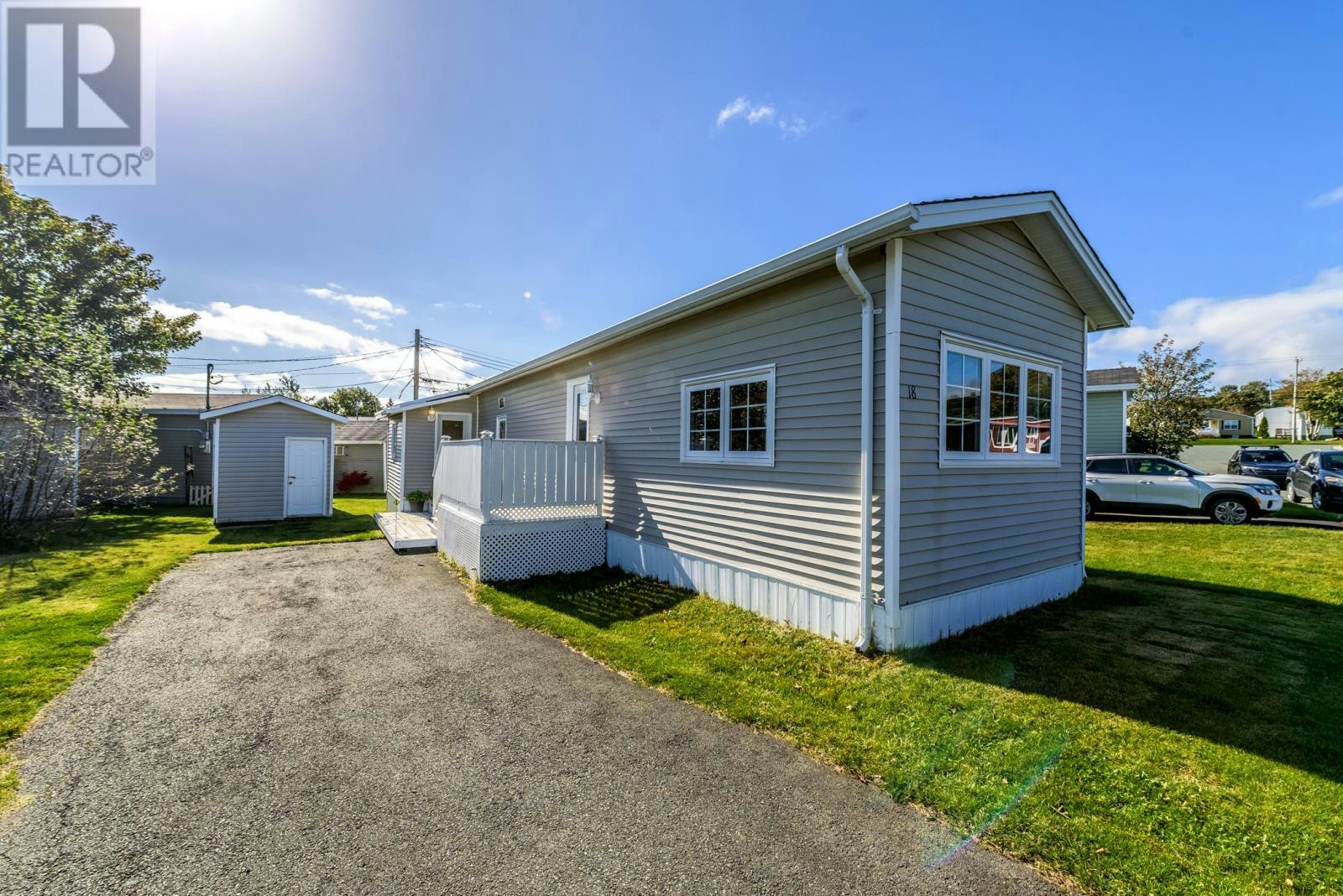 18 Meadowbrook Park Road, St Johns, NL, A1S 1G1