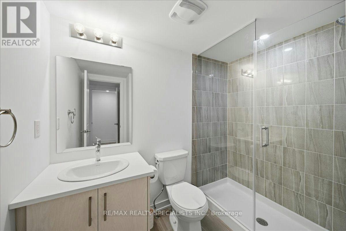 32 Magnolia Lane, Barrie, ON, L9J 0N9 - 11