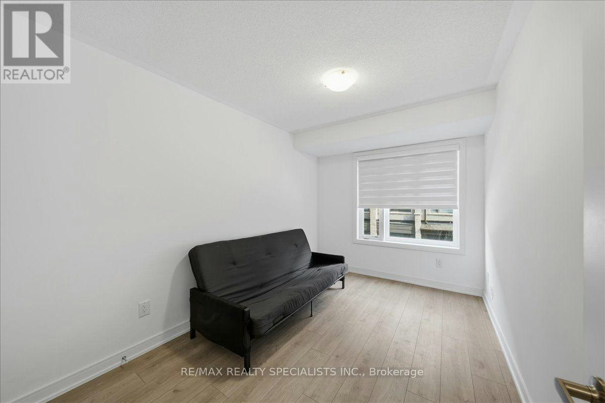 32 Magnolia Lane, Barrie, ON, L9J 0N9 - 12