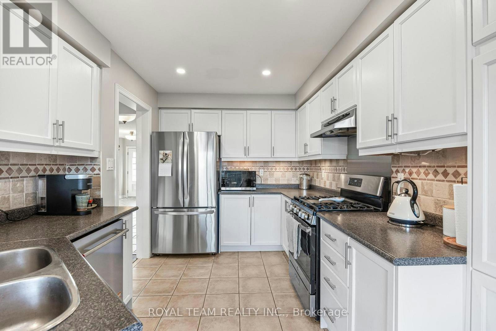 40 Emily Carr Crescent, Caledon, ON, L7E 2K9 - 12