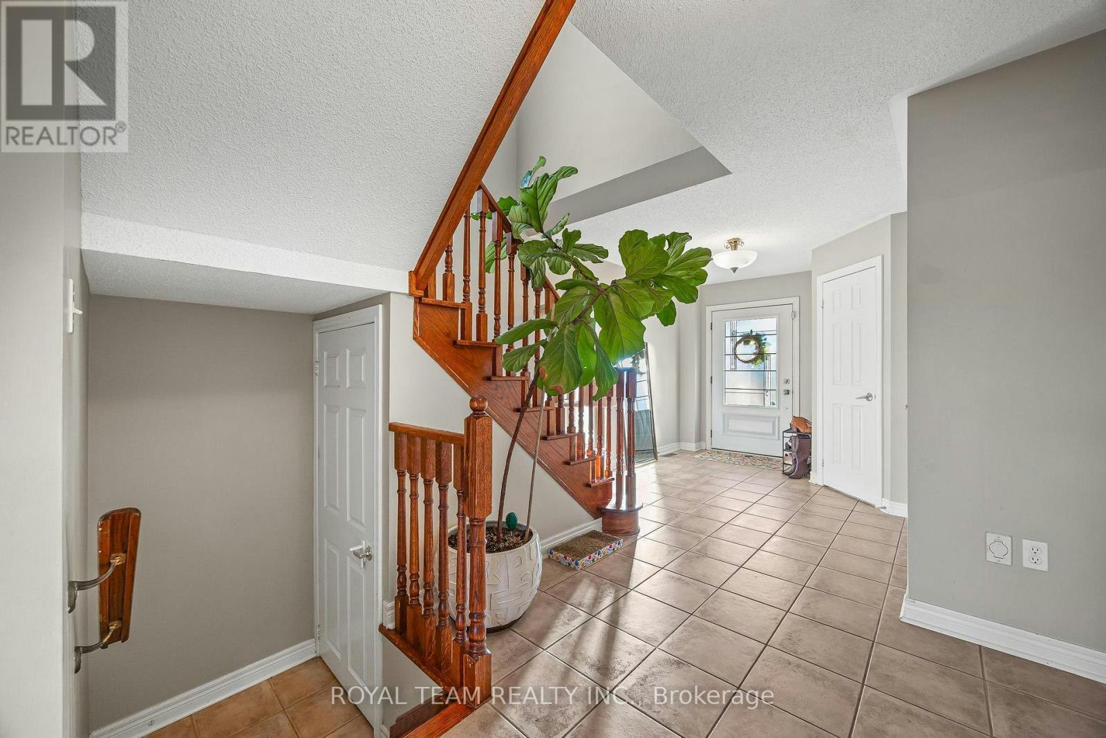 40 Emily Carr Crescent, Caledon, ON, L7E 2K9 - 14