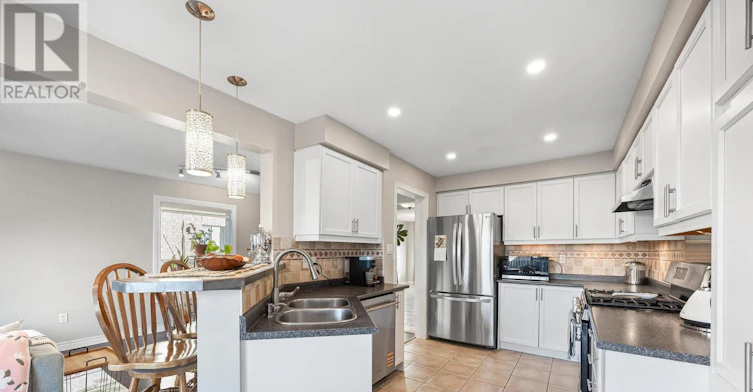 40 Emily Carr Crescent, Caledon, ON, L7E 2K9 - 11