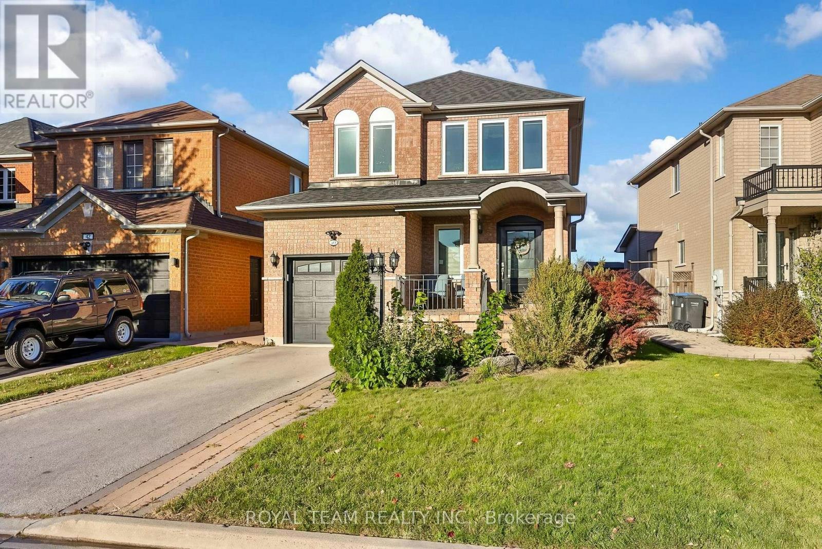40 Emily Carr Crescent, Caledon, ON, L7E 2K9 - 2