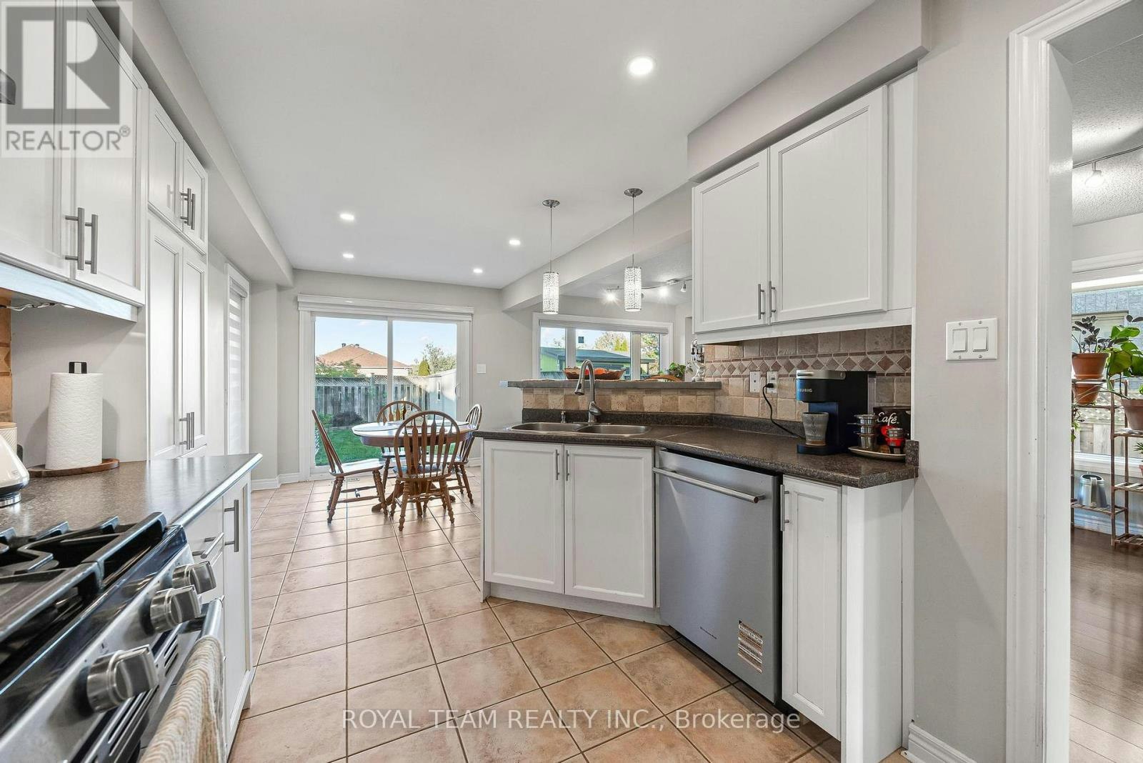 40 Emily Carr Crescent, Caledon, ON, L7E 2K9 - 10