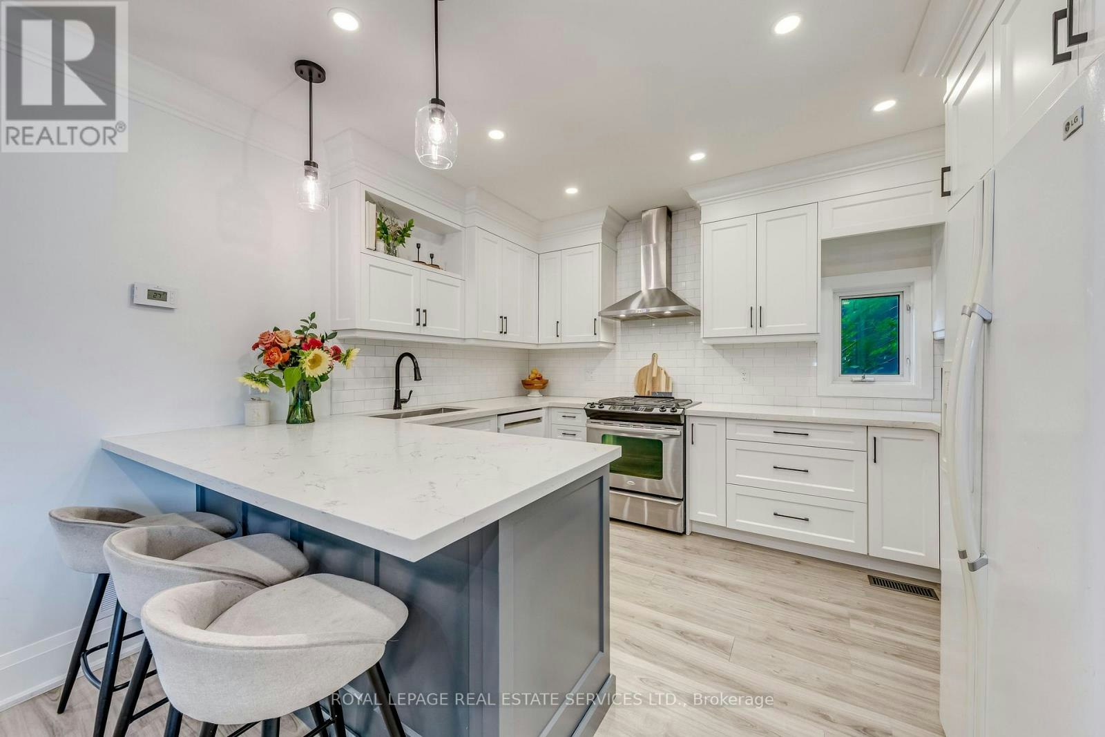 6 Rembe Avenue, Hamilton, ON, L8H 7G6 - 17