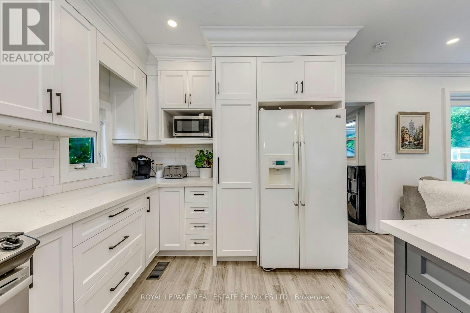 6 Rembe Avenue, Hamilton, ON, L8H 7G6 - 22