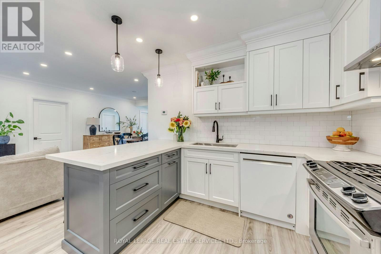 6 Rembe Avenue, Hamilton, ON, L8H 7G6 - 20
