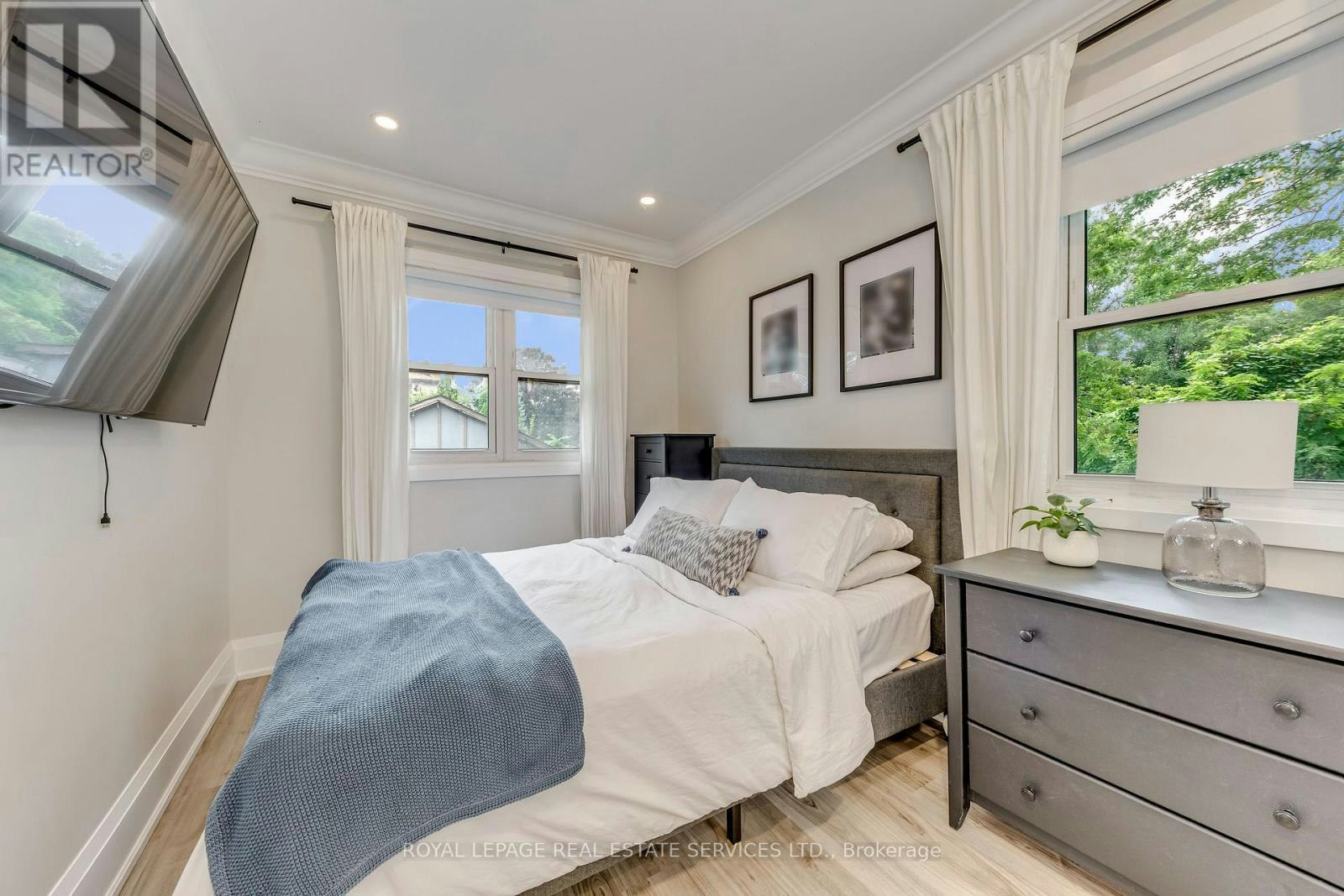 6 Rembe Avenue, Hamilton, ON, L8H 7G6 - 25