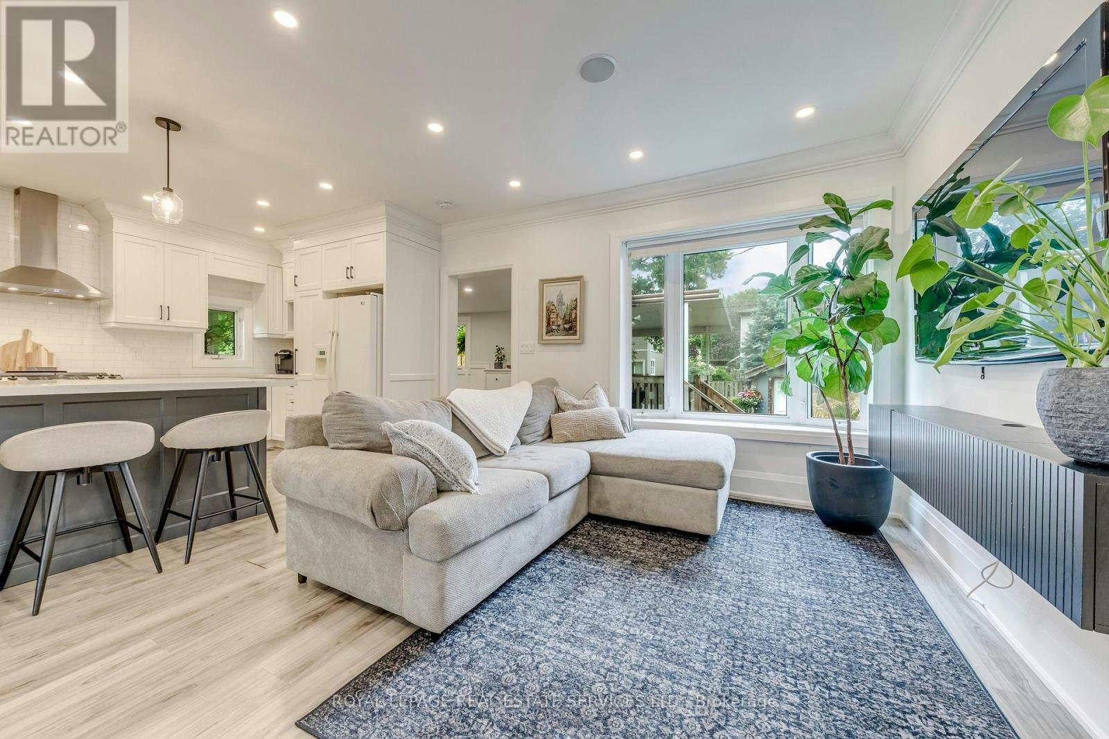 6 Rembe Avenue, Hamilton, ON, L8H 7G6 - 13