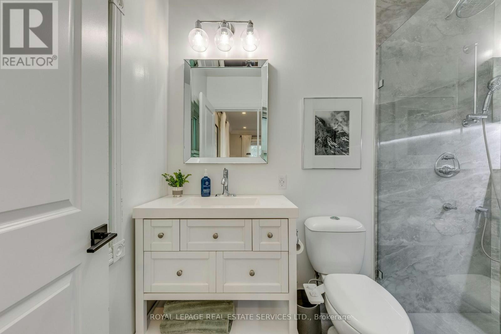 6 Rembe Avenue, Hamilton, ON, L8H 7G6 - 26