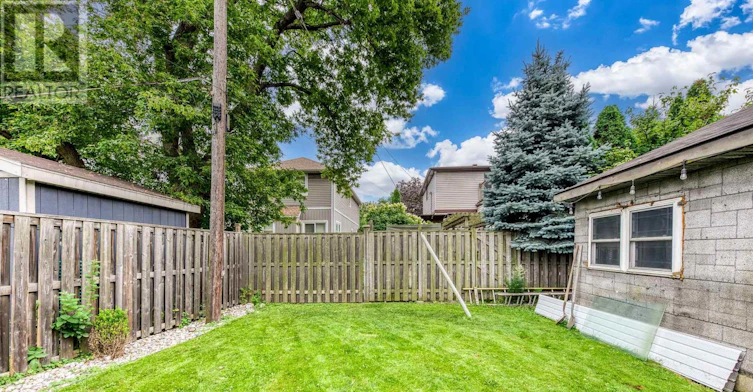 6 Rembe Avenue, Hamilton, ON, L8H 7G6 - 38
