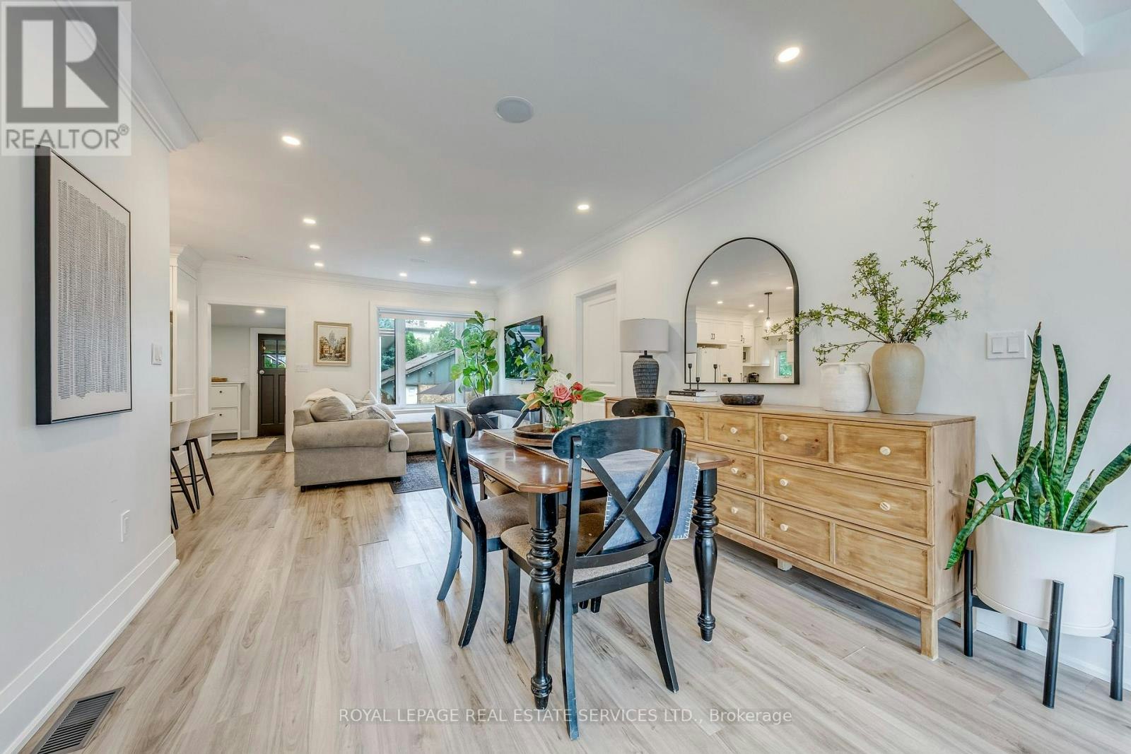 6 Rembe Avenue, Hamilton, ON, L8H 7G6 - 9