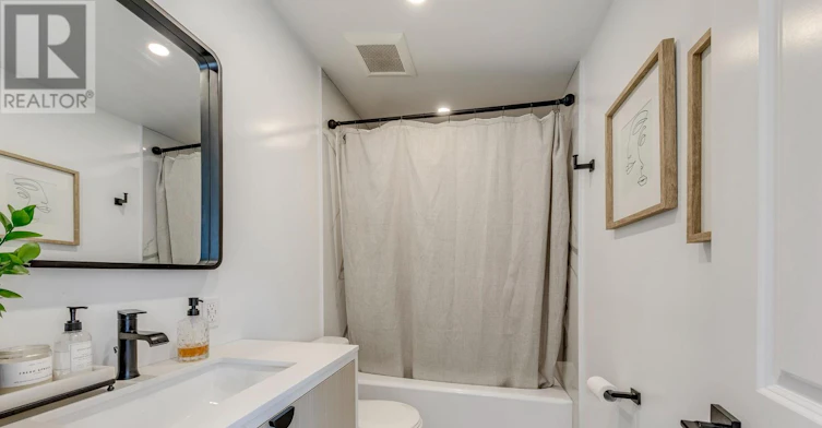 6 Rembe Avenue, Hamilton, ON, L8H 7G6 - 31