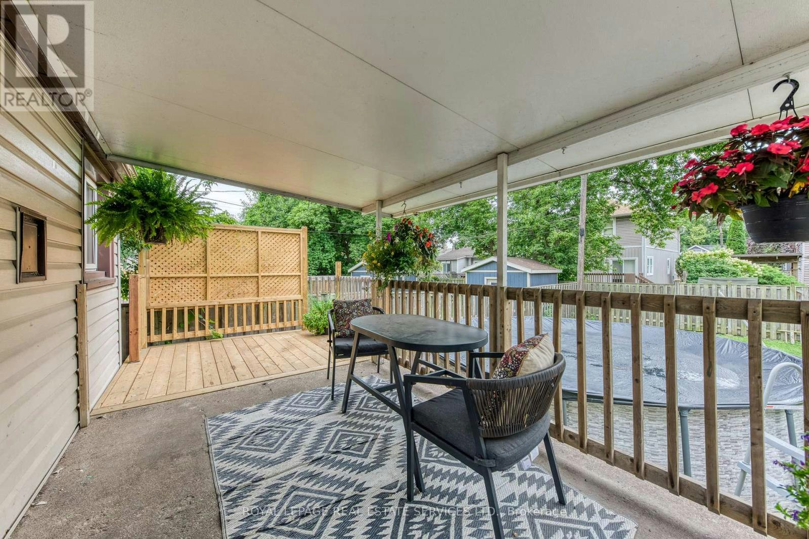 6 Rembe Avenue, Hamilton, ON, L8H 7G6 - 43