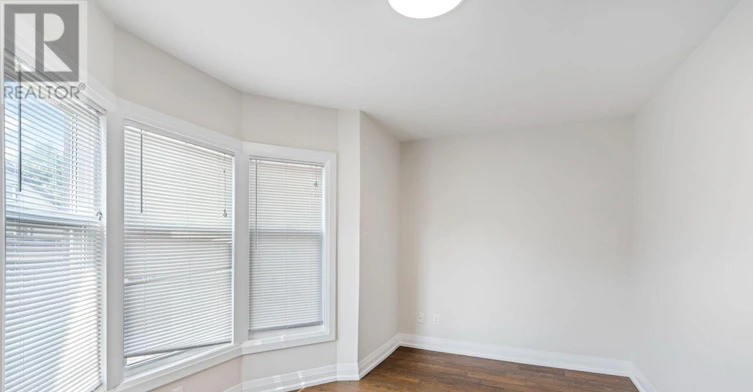 UPPER-23 Somerset Avenue, Hamilton, ON, L8L 2L4 - 11