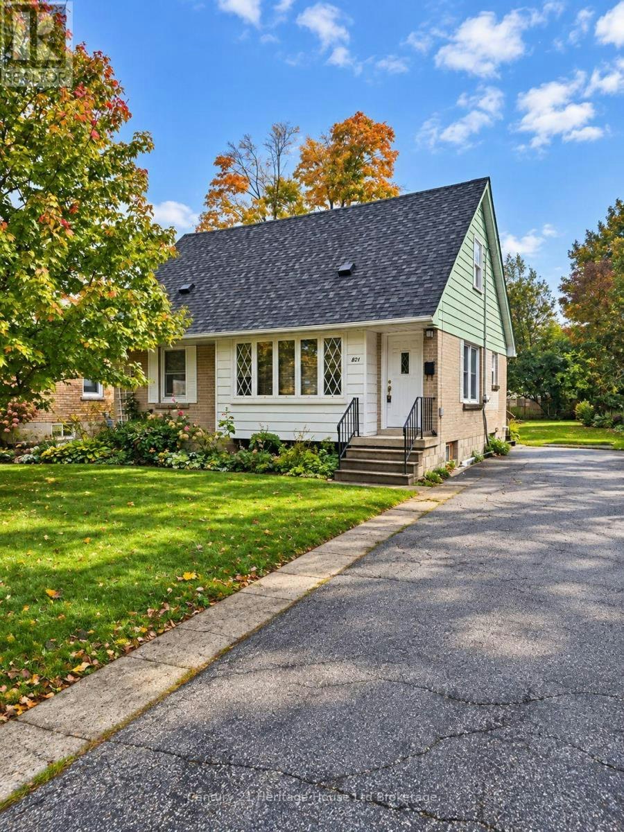 821 Wilton Crescent, Woodstock, ON, N4S 7H4
