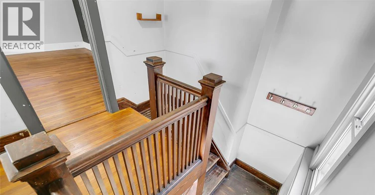 31 2ND FLOOR-33 Giles, Windsor, ON, N9A 4B6 - 23