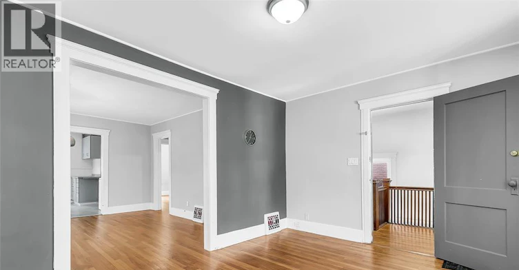 31 2ND FLOOR-33 Giles, Windsor, ON, N9A 4B6 - 12