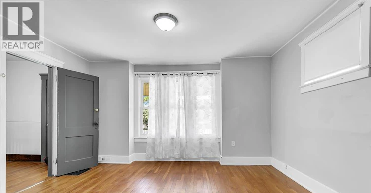 31 2ND FLOOR-33 Giles, Windsor, ON, N9A 4B6 - 13