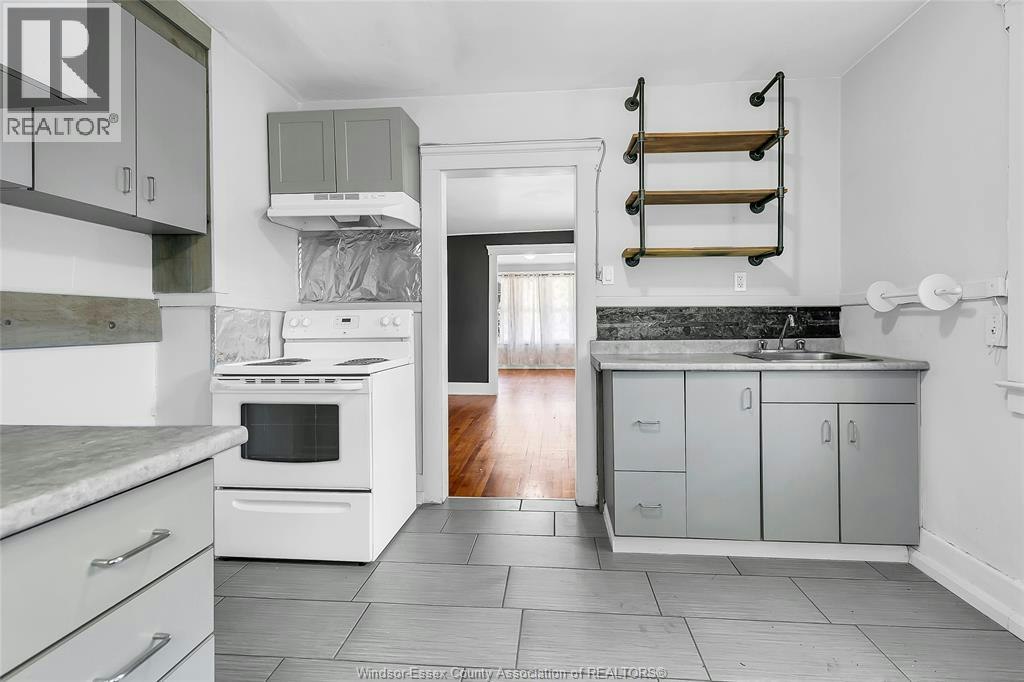 31 2ND FLOOR-33 Giles, Windsor, ON, N9A 4B6 - 17
