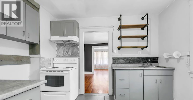 31 2ND FLOOR-33 Giles, Windsor, ON, N9A 4B6 - 17