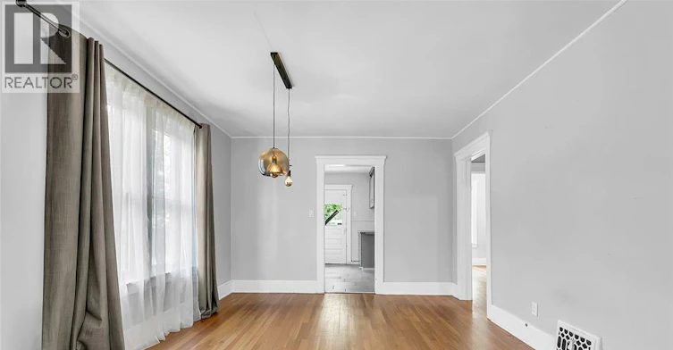 31 2ND FLOOR-33 Giles, Windsor, ON, N9A 4B6 - 14