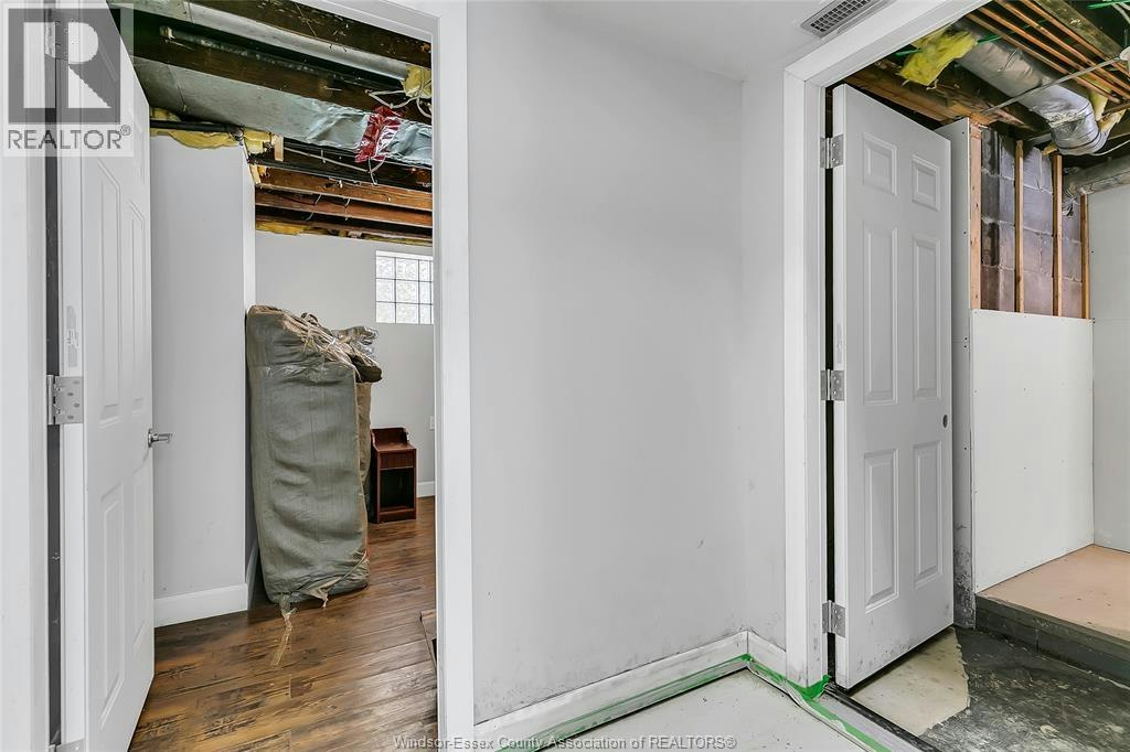 31 2ND FLOOR-33 Giles, Windsor, ON, N9A 4B6 - 26