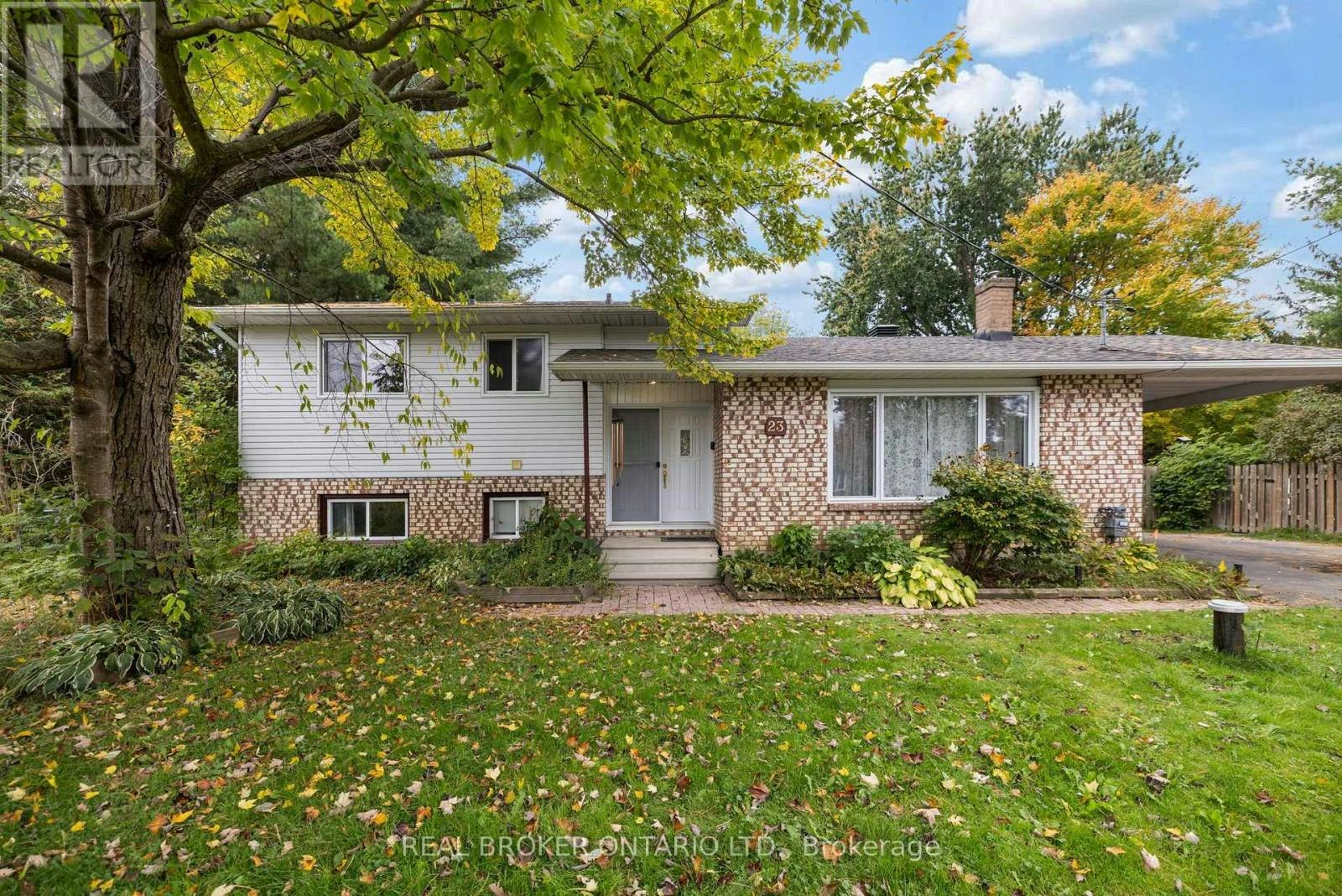 23 Louise Crescent, Russell, ON, K0A 1W0