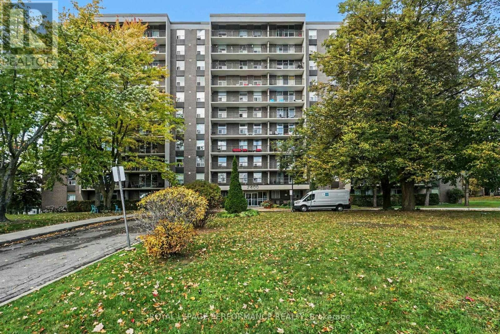 310-2400 Virginia Drive, Ottawa, ON, K1H 8L3