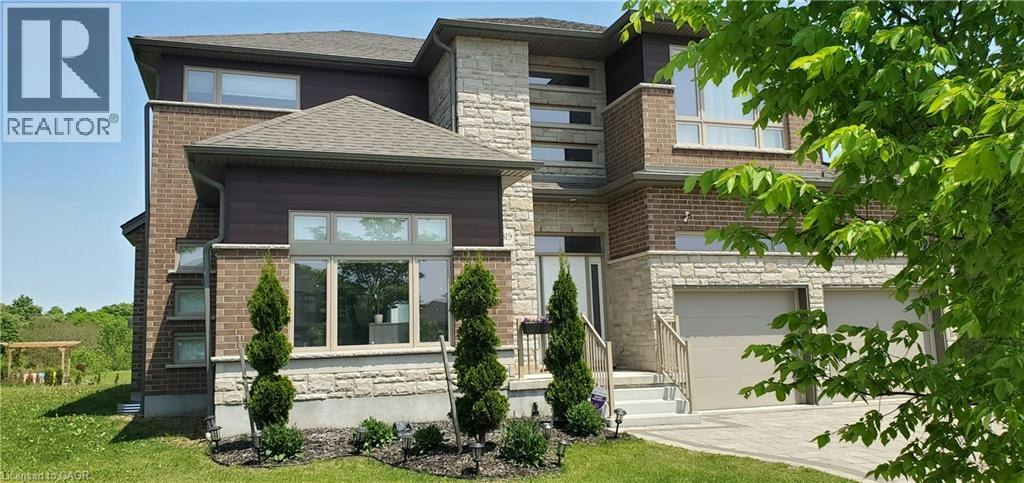 819 Sundrops Court, Waterloo, ON, N2V 0C5 - 2