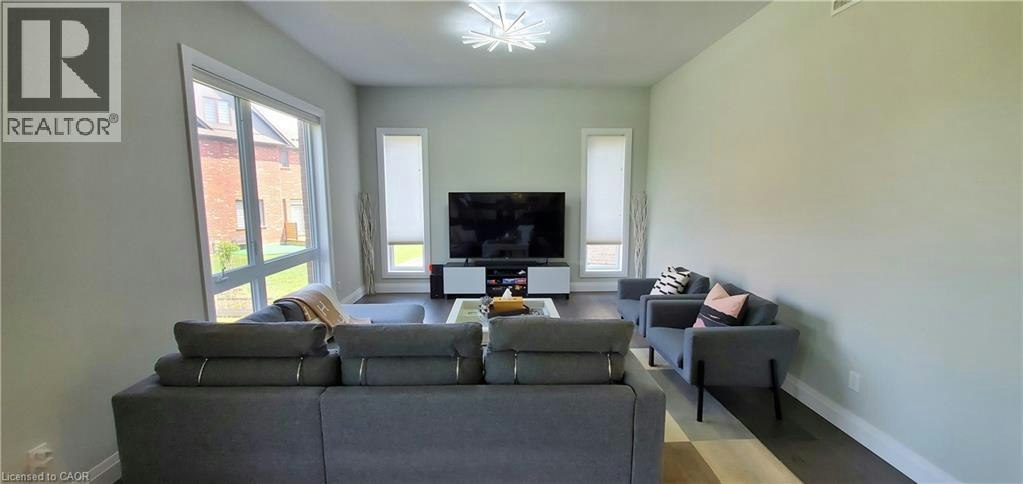819 Sundrops Court, Waterloo, ON, N2V 0C5 - 19