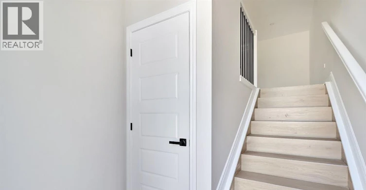 1-4695 Montgomery, Lasalle, ON, N9H 1E6 - 2