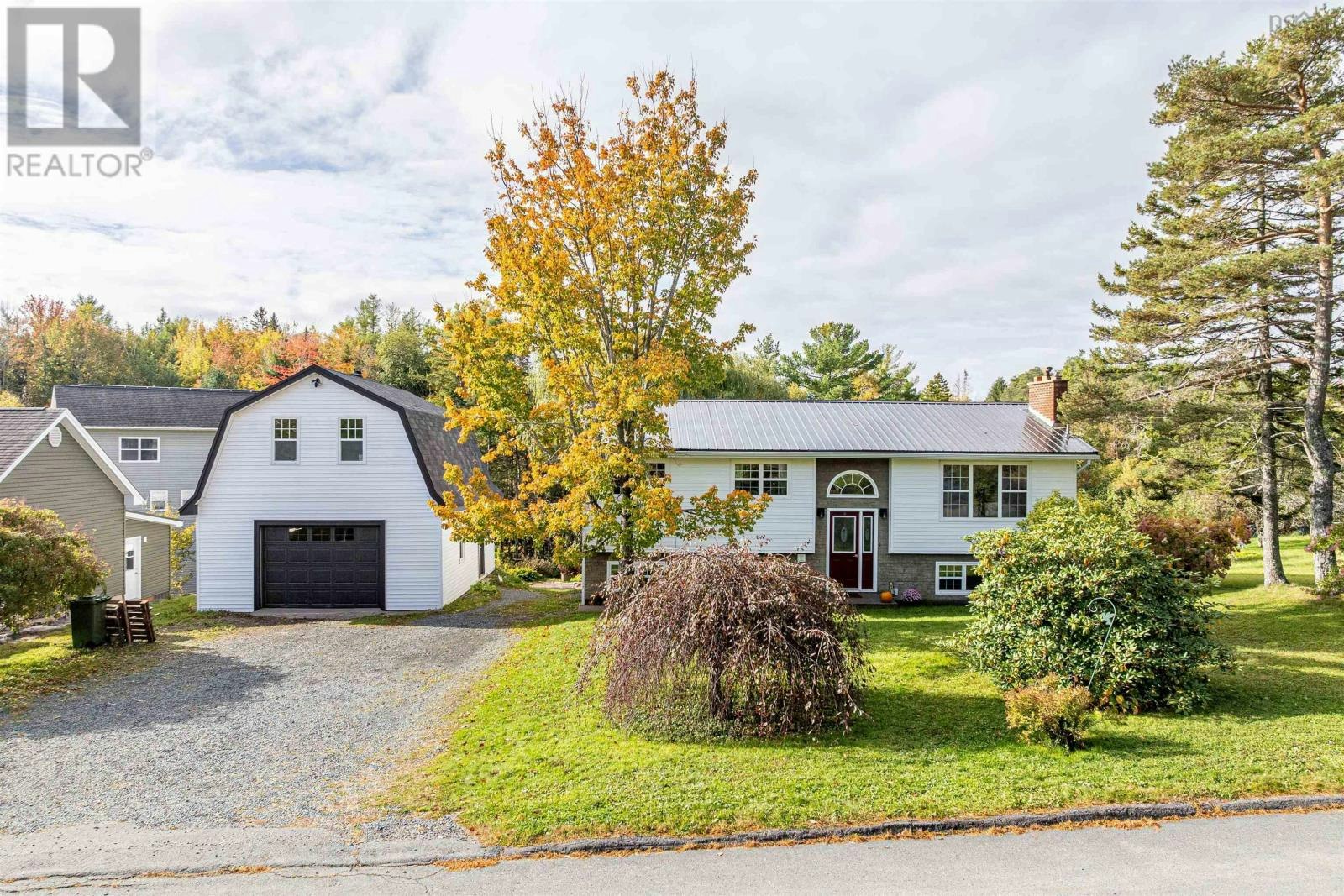 49 Mayflower Avenue, Beaver Bank, NS, B4G 1C1