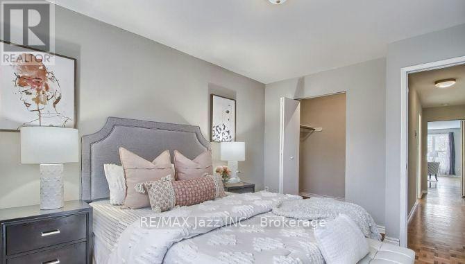 676 Mountview Place, Newmarket, ON, L3Y 3P7 - 8