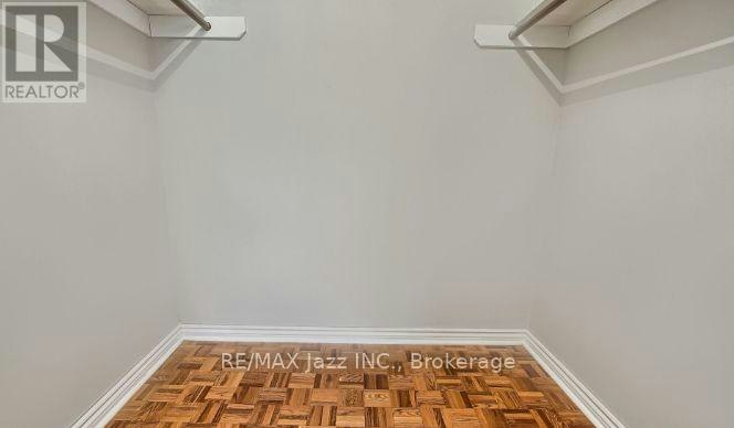 676 Mountview Place, Newmarket, ON, L3Y 3P7 - 9