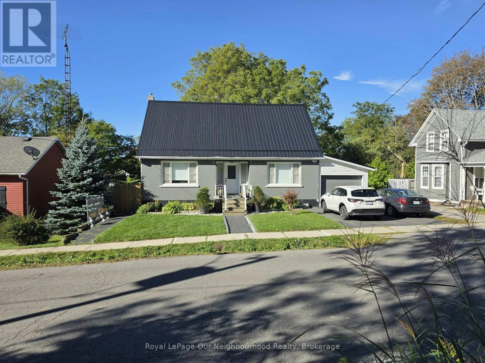 44 Elgin Street N, Port Hope, ON, L1A 2L7 - 2